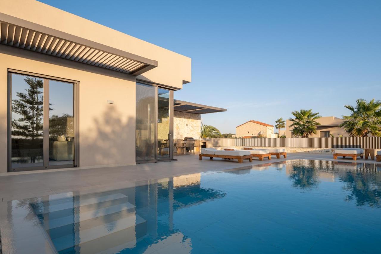 Athina Luxury Villa, With Pool & Walk To The Beach, By Thinkvilla Chania  Exterior foto