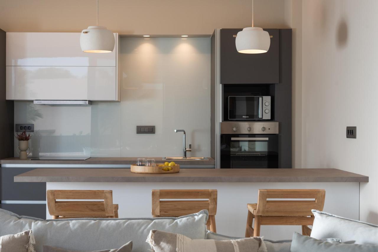 Athina Luxury Villa, With Pool & Walk To The Beach, By Thinkvilla Chania  Exterior foto